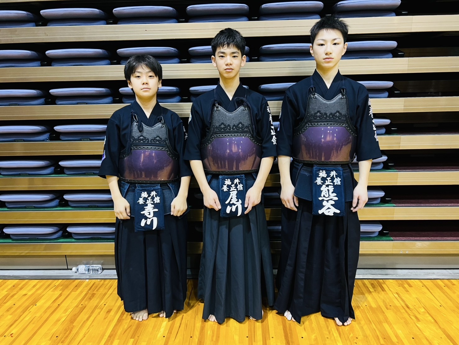 中A
